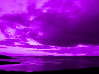 Красивые облака фиолетового цвета