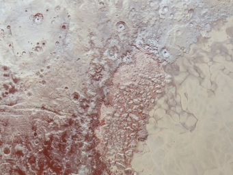 Детальный снимок поверхности Плутона с аппарата New Horizons