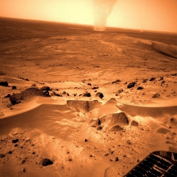 Маленькое торнадо на Марсе