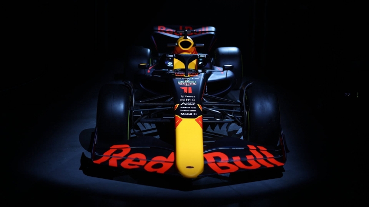 Макс Ферстаппен Red Bull Racing Rb18 Фоновые обои