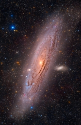 -Грандиозная галактика Андромеды и спутницы на снимке астрофотографа Jakob Sahner