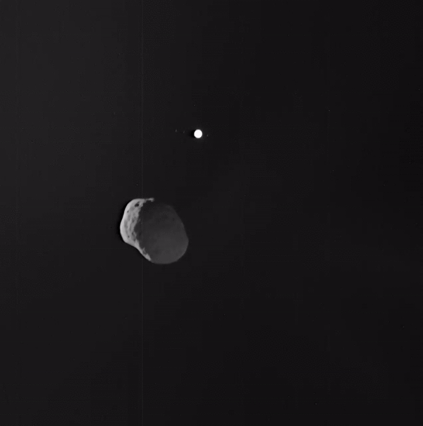 Анимация из архивов миссии Mars Express, демонстрирующая движение Фобоса (спутник Марса) на фоне Юпитера. Если присмотреться, мо