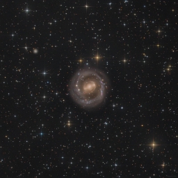 Вселенная. Галактика NGC 2217.