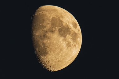 Луна, фото
