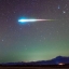 Яркий метеор, пролетающий над Нагано, Япония