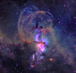 NGC 3576 - эмиссионная туманность, расположенная в созвездии Киля . Он был открыт британским астрономом Джоном Гершелем в ночь с