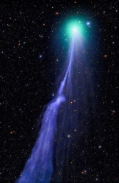 Красавица–комета C/2014 Q2 Лавджоя на снимке от Michael Jäger. Декабрь 2014 года