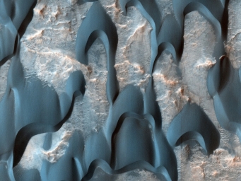 Снимки поверхности Марса, сделанные орбитальным аппаратом «ExoMars». 4