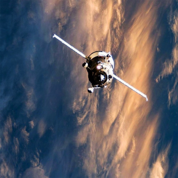 Прогресс-76, приближающийся к МКС с тремя тоннами продовольствия и топлива