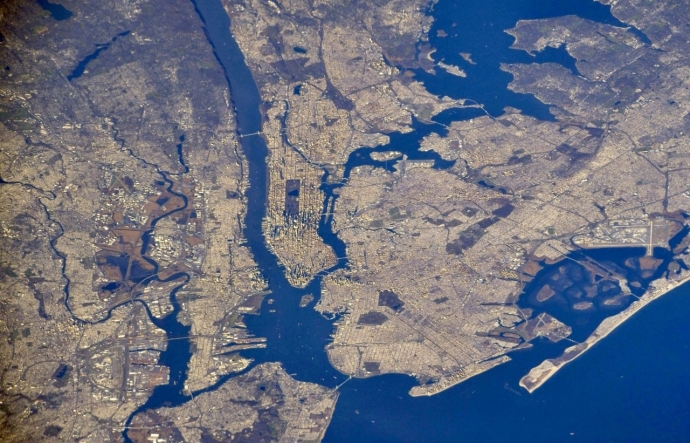 Фотография Нью-Йорка, сделанная с МКС