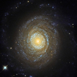 Галактика NGC 6753