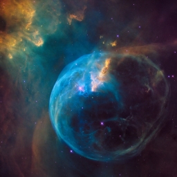 NGC 7635, также известна как туманность Пузырь