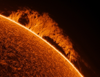 Удивительный снимок нашего Солнца от фотографа Пола Эндрю.