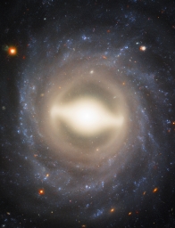 Спиральная галактика с перемычкой NGC 1015 в созвездии Кита. 120 миллионов световых лет разделяют нас с этой галактикой