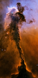 Столб пыли и газа в туманности Орёл высотой в 10 световых лет.