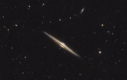 Свеженький снимок галактики под названием "Игла".