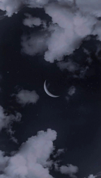 Месяц и облака, ночь