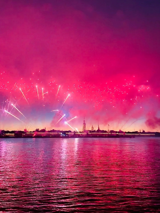Fireworks on scarlet sails. Russia. Photo 1