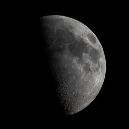 Моя первая попытка снять панораму Луны) 10.04.2022.