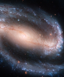 NGC 1300 – выдающейся красоты спиральная галактика, расположенная в 60 миллионах световых годах от нас