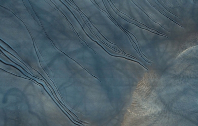 Кратер Рассела. Снимок камерой HiRISE