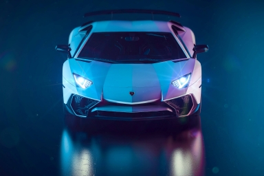 Автомобиль-купе Lamborghini Aventador