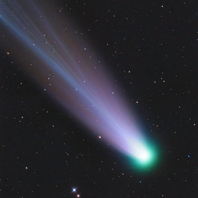 Комета Леонарда на свежем снимке Дарелла Дюбоза