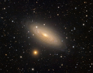 Cпиpaльнaя гaлaктикa NGC 2841