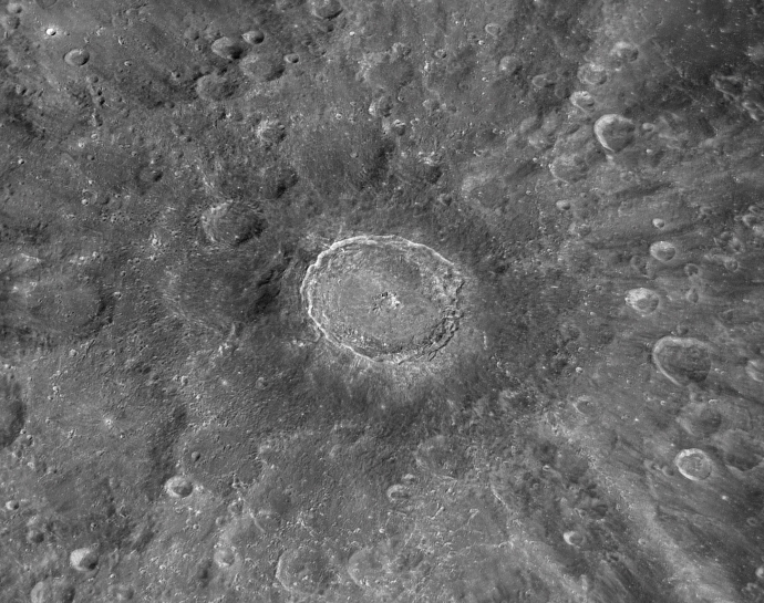 Какой детализации могут достичь любительские фотографии Луны?