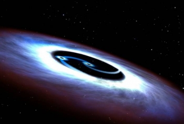 Мощный квазар галактике Маркарян 231 питается от двух черных дыр