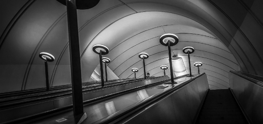 Черно-белая фотка метро, Савёловская