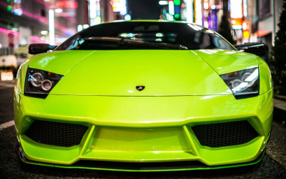 Обои «Электрик и экзотика: притягивающие внимание неоново-зеленые обои Lamborghini Gallardo»