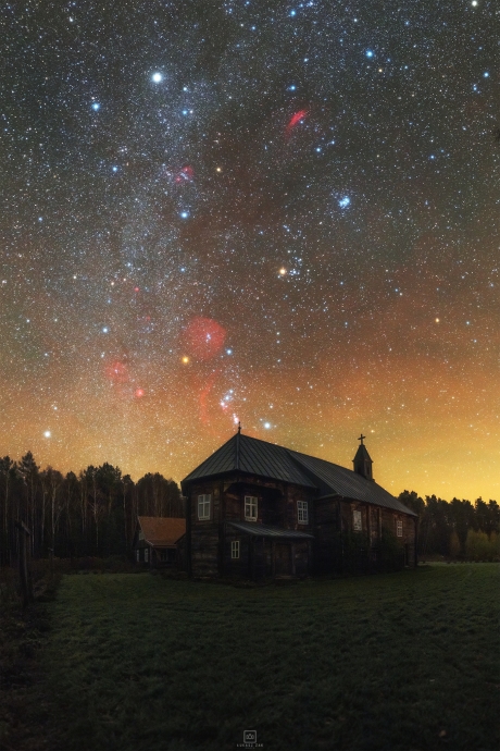 Звёздное небо над деревней Корыцин, Польша (Звезды) Автор: Łukasz Żak.