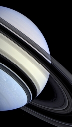 Прекрасный и далёкий Сатурн на снимке межпланетной станции Cassini.