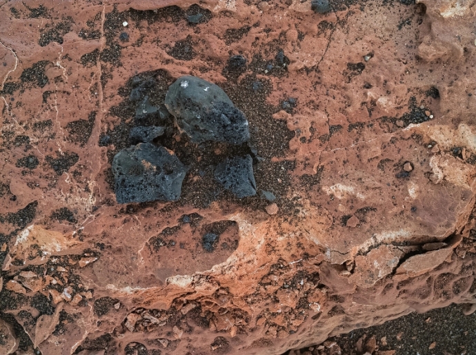 Фотосессия марсианских камней от ровера Curiosity 2