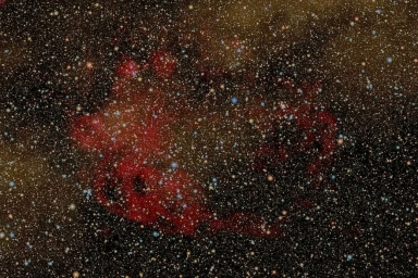 Туманность Гама — сверхпузырь, остаток сверхновой, основная часть которого располагается в созвездиях Кормы и Парусов