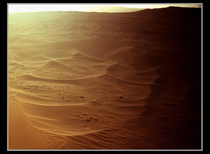 Завораживающие марсианские дюны от ровера Perseverance.