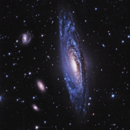 Спиральная галактика NGC 7331 в созвездии Пегаса.
