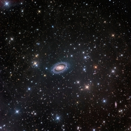 NGC 7098 - спиральная галактика с двойной перемычкой, расположенная примерно в 95 млн. световых лет от Земли в созвездии из окта