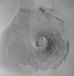 Потухший марсианский вулкан Олимп, запечатлённый космическим аппаратом «Маринер-9» в далёком 1971 году