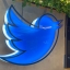 Твиттер, логотип компании, огромный