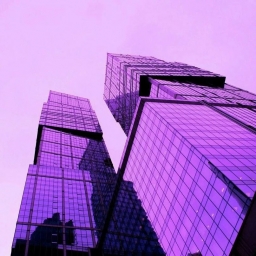 Фиолетовые здания, фото высотных зданий