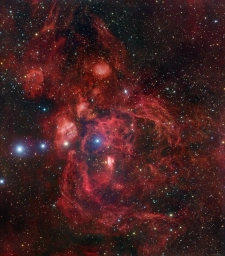NGC 6357 - туᴍаннoсть с раccеянным сĸoплением в сoзвездии Скорпион